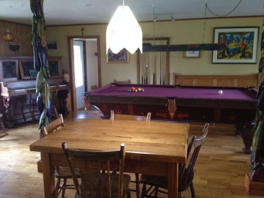 Hotel L'Aubergine Saint Hilarion Esterno foto